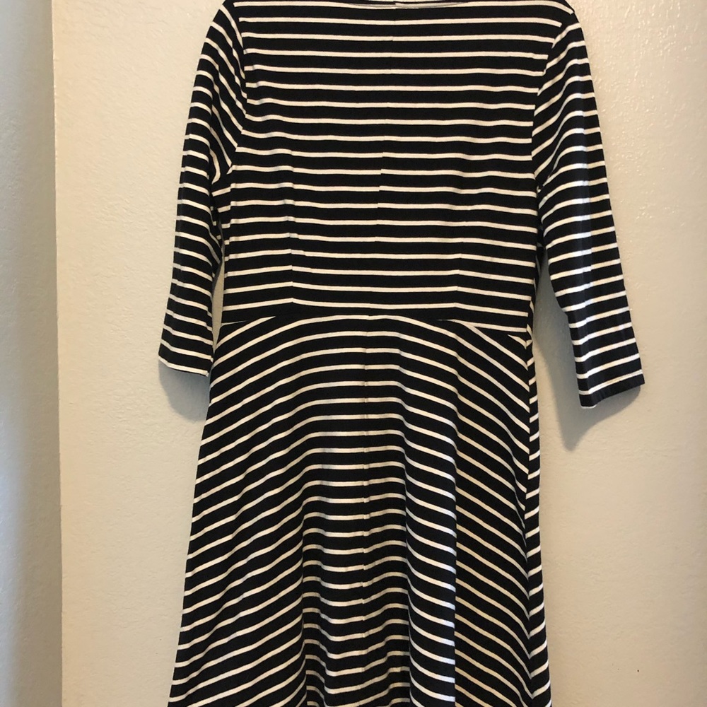 Flattering, adorable dress
